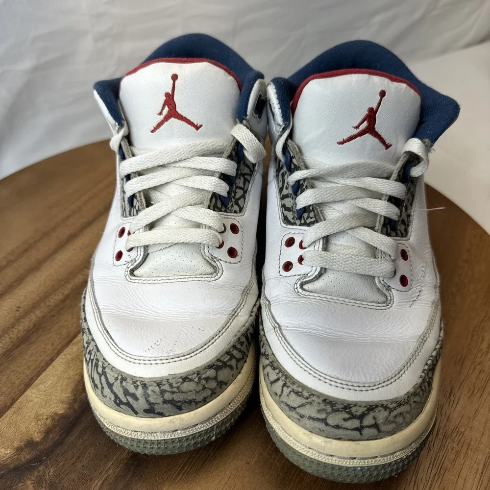 Nike Air Jordan Shoe 854261-106 US Size‎ 6Y Blue/Red/White/Gray